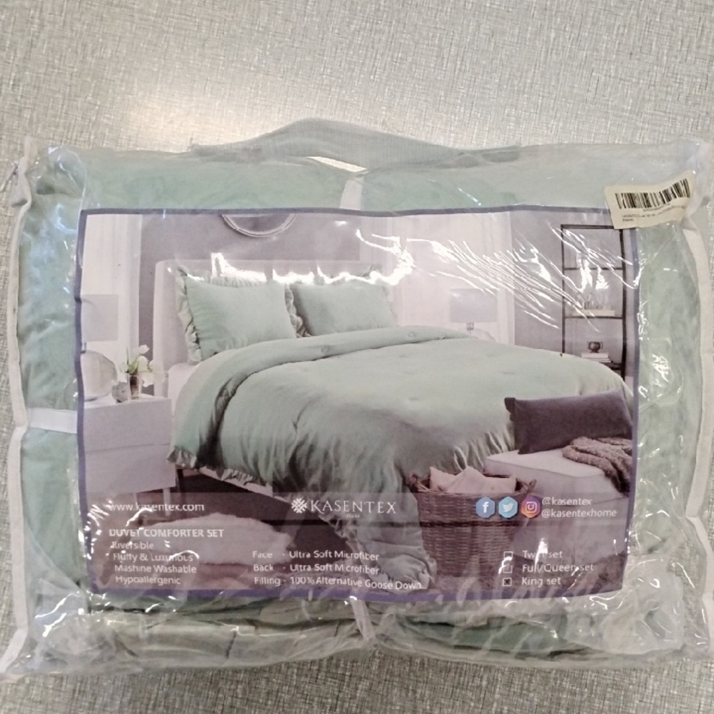 King Size - Ultra Soft Mint Green Comforter Set with Ruffle Edge